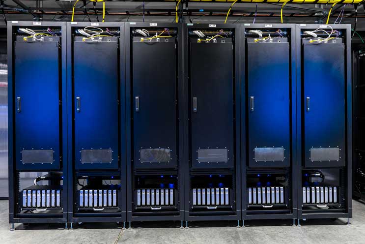 Building the Phone Rack for Facebook’s Mobile Lab